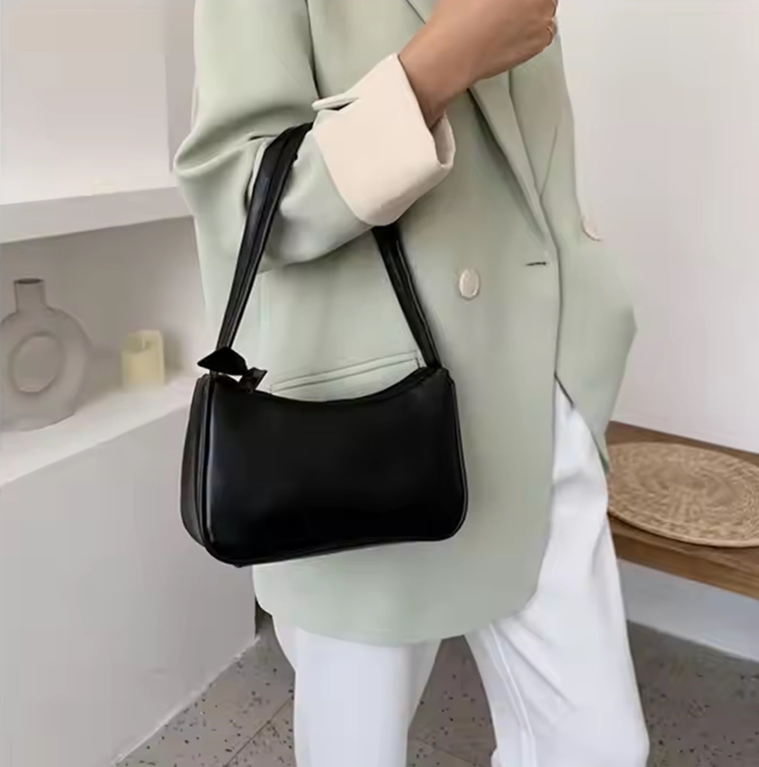 Luxerati Minimalist Black PU Leather Shoulder Bag – Sleek & Stylish Everyday Handbag