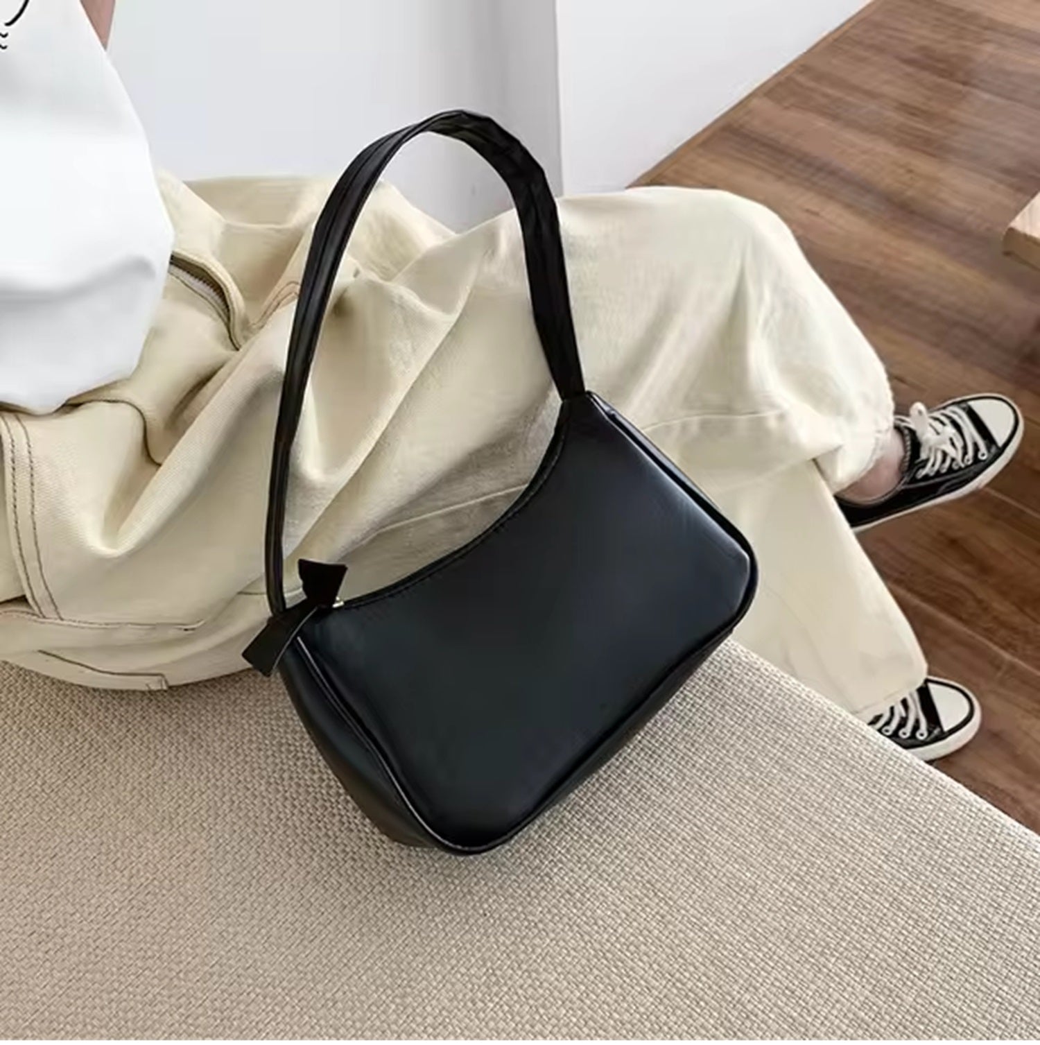 Luxerati Minimalist Black PU Leather Shoulder Bag – Sleek & Stylish Everyday Handbag